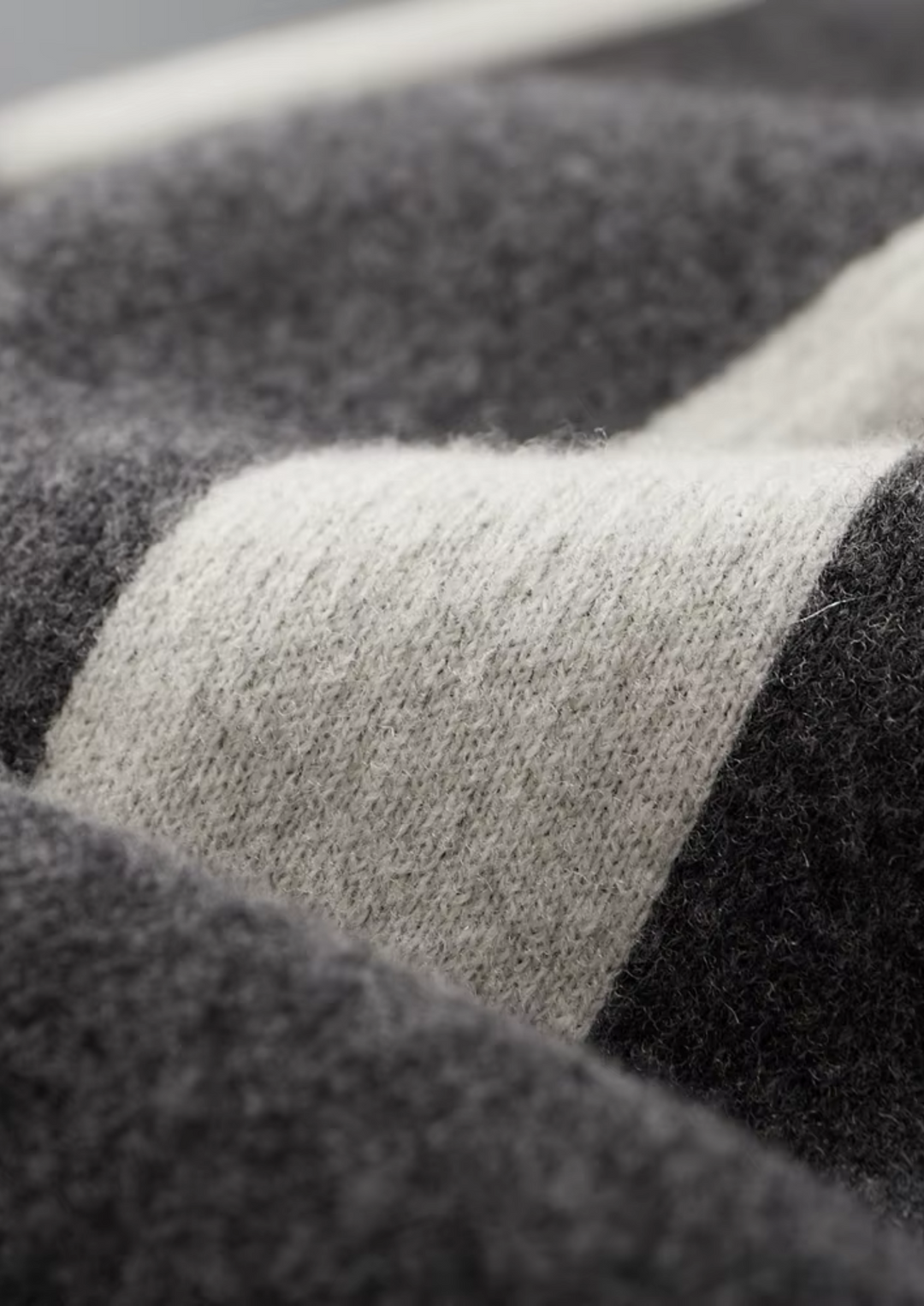 Men’s Knit Wide-Leg Trousers