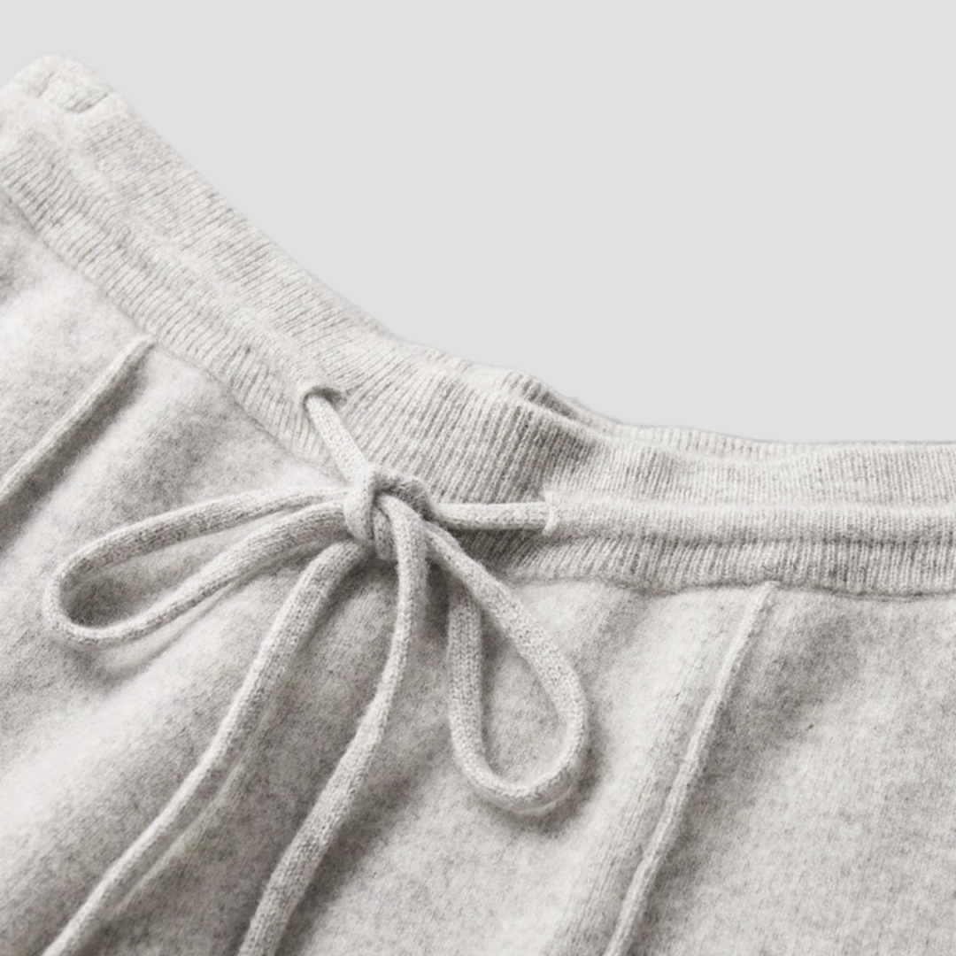 MEN’S WOOL KNIT TROUSERS