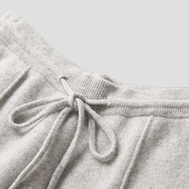 MEN’S WOOL KNIT TROUSERS